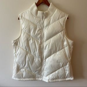 Old Navy White Puffer Vest